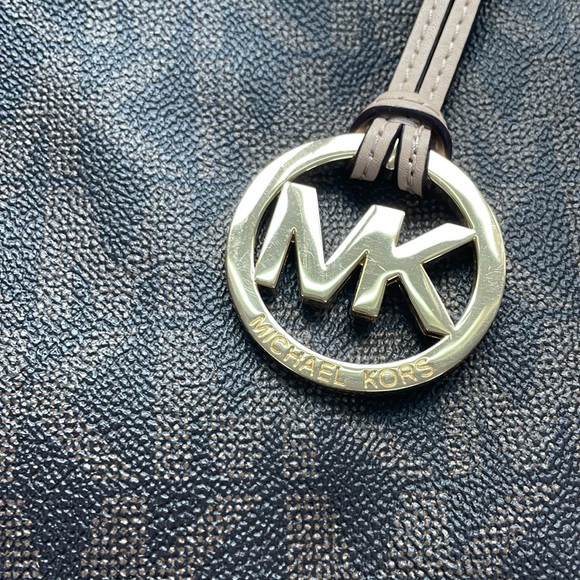 Michael Kors Brown MK Shoulder Bag - Picture 2 of 9